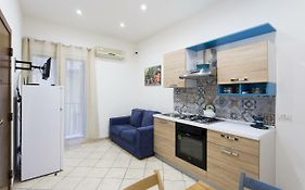 Lampionelli House